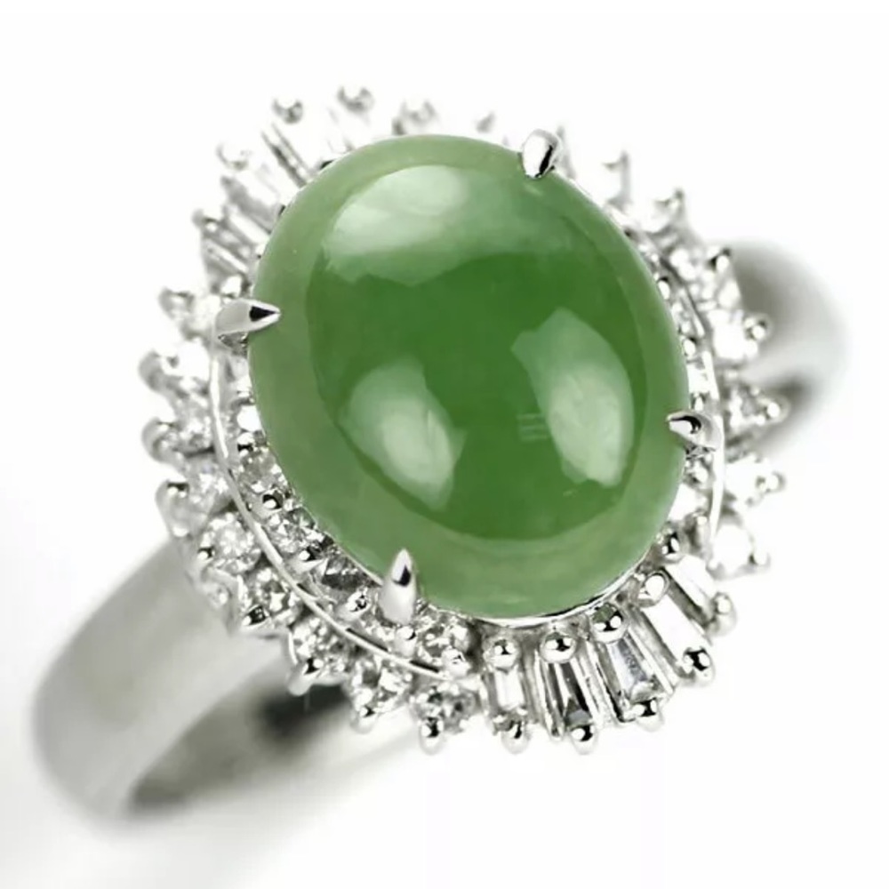 Beautiful Natural Jade and Diamond Ring sz 5.75